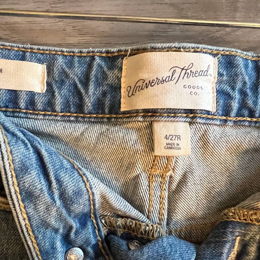 Universal Thread Shorts - image 4